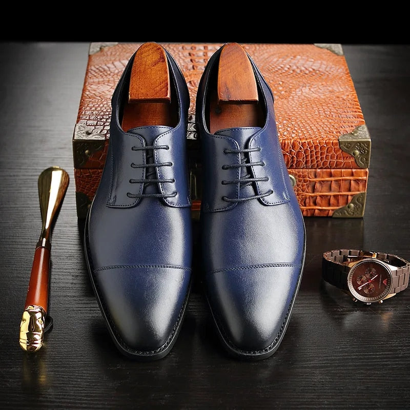 Herren Schnürschuhe mit glatter Oberfläche und gerader Zehenkappe