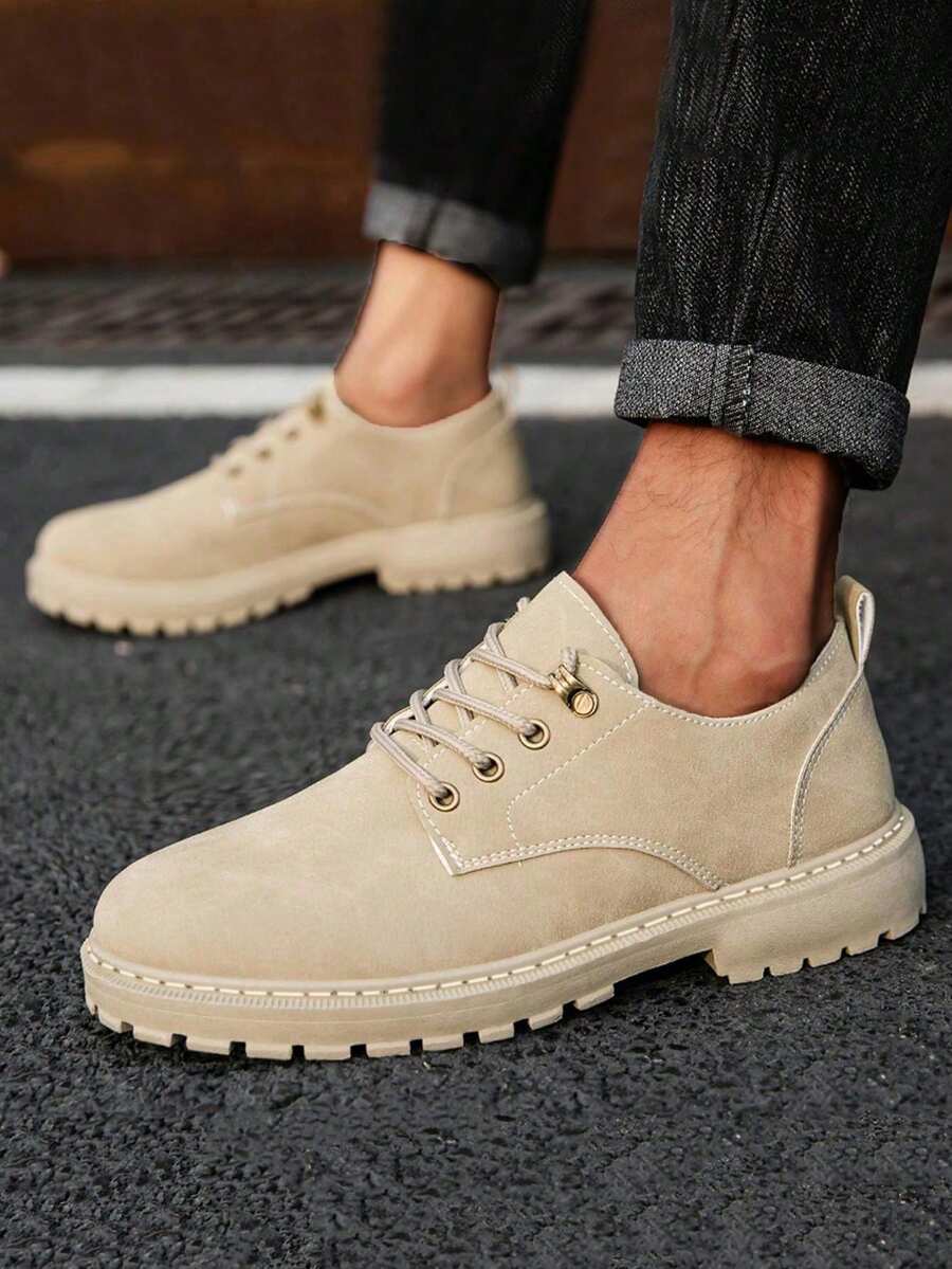 Herren Schnürschuhe mit matter Oberfläche und dicker Profilsohle