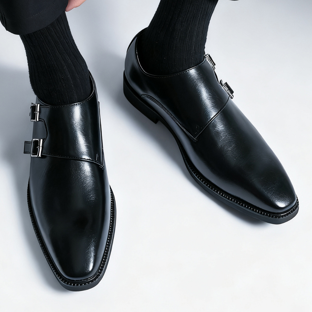 Herren Schuhe mit Doppel-Schnalle und länglicher Spitze