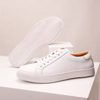 Herren Sneaker mit Schnürverschluss, Metallösen und flacher Sohle