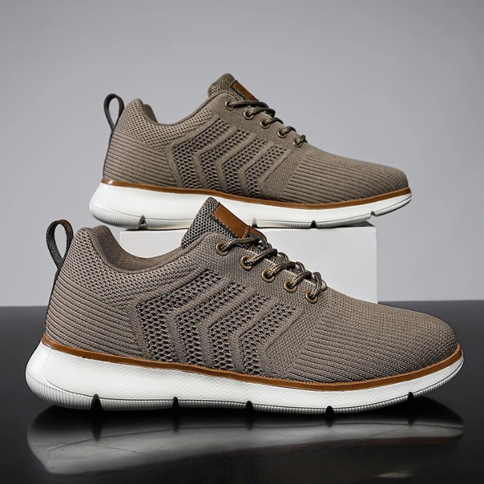 Herren Sneaker mit atmungsaktivem Mesh, dicker Sohle und Schnürverschluss