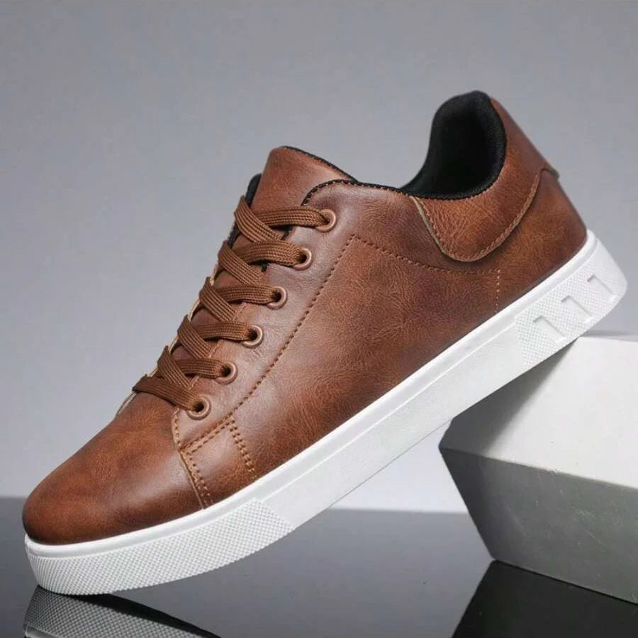Herren Sneaker mit dicker Kontrastsohle und gepolstertem Schaft