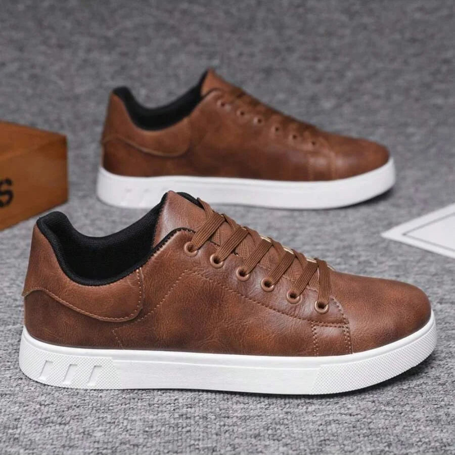 Herren Sneaker mit dicker Kontrastsohle und gepolstertem Schaft