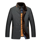 Herren Winter Steppjacke tailliert mit Kunstfellkragen – elegante Winterjacke mit Stehkragen