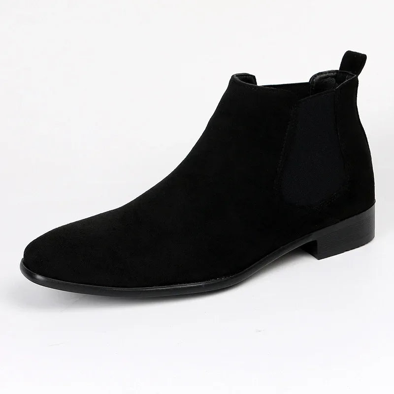 Herren Chelsea-Boots mit elastischen Einsätzen und Zuglasche