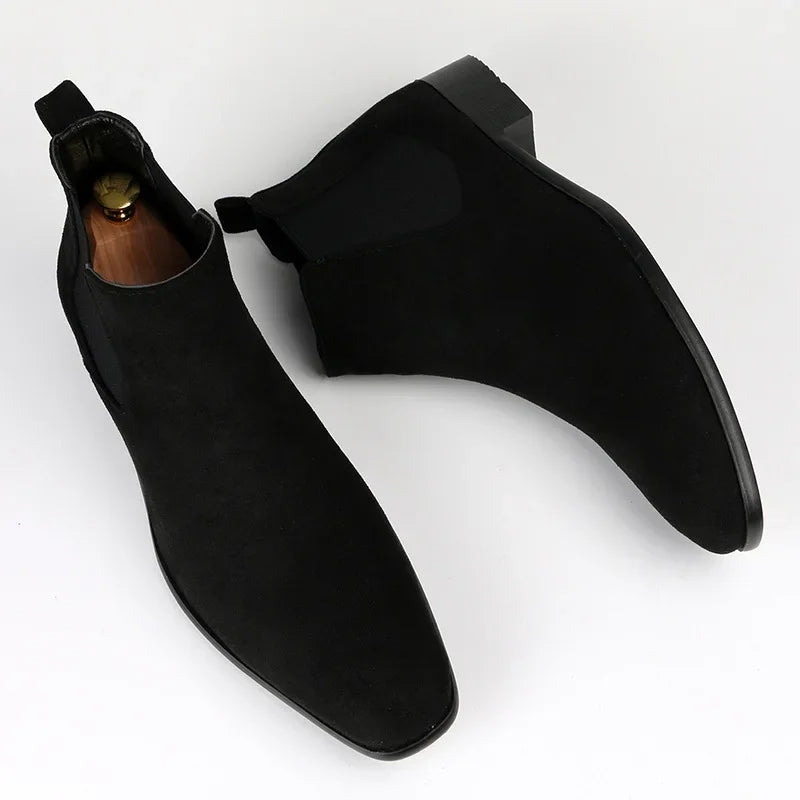Herren Chelsea-Boots mit elastischen Einsätzen und Zuglasche