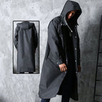 Herren Regenmantel Schwarz mit Kapuze – Langer Wasserabweisender Regenparka