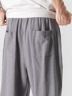 Herrenhose mit weitem Schnitt, elastischem Bund und Kordelzug