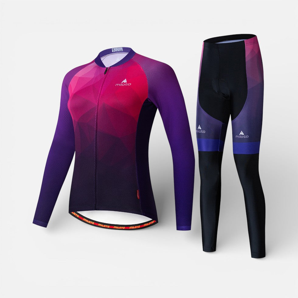 Women's cycling set with long-sleeve jersey and cycling shorts