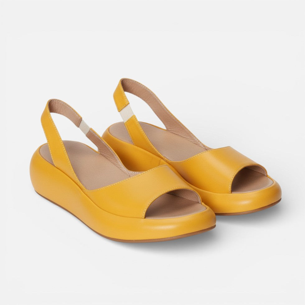 Women's slingback sandals with platform and open toe design