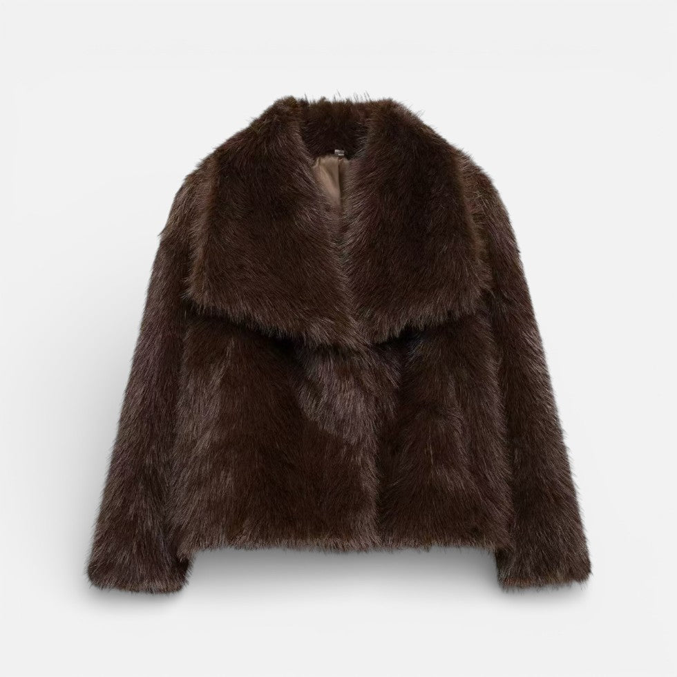 Damen Kunstfelljacke mit kurzem Schnitt und breitem Kragen