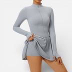 Damen Langarm Sportkleid mit Stehkragen und integrierter Shorts