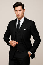 Slim-Fit-Dreiteiler für Herren zur Hochzeit