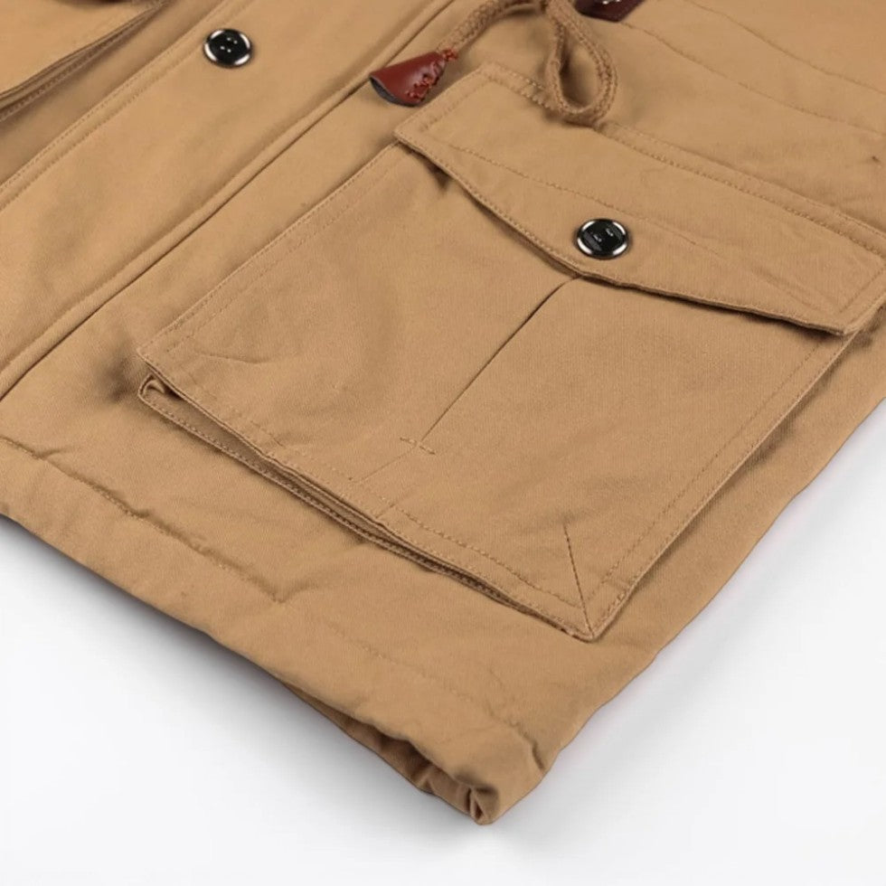 Herren Winterjacke mit Stehkragen und Knopfverschluss