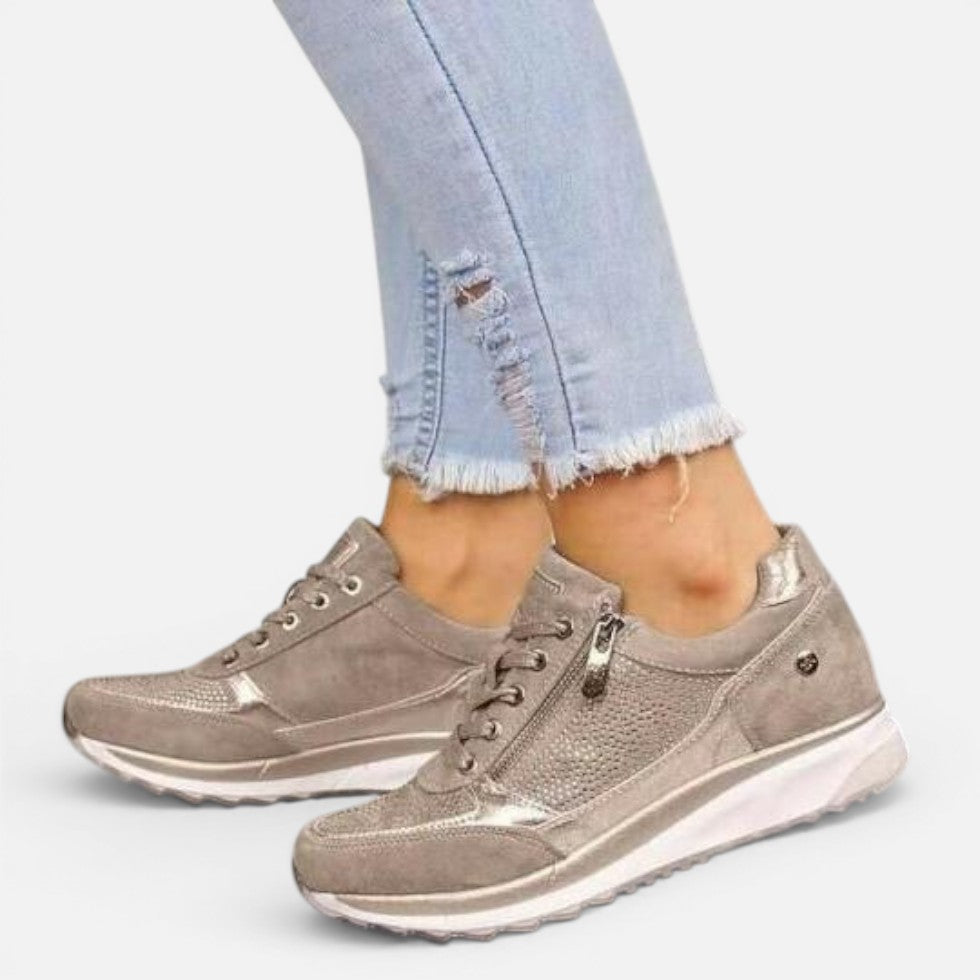 Damesneakers med lynlås og snørebånd