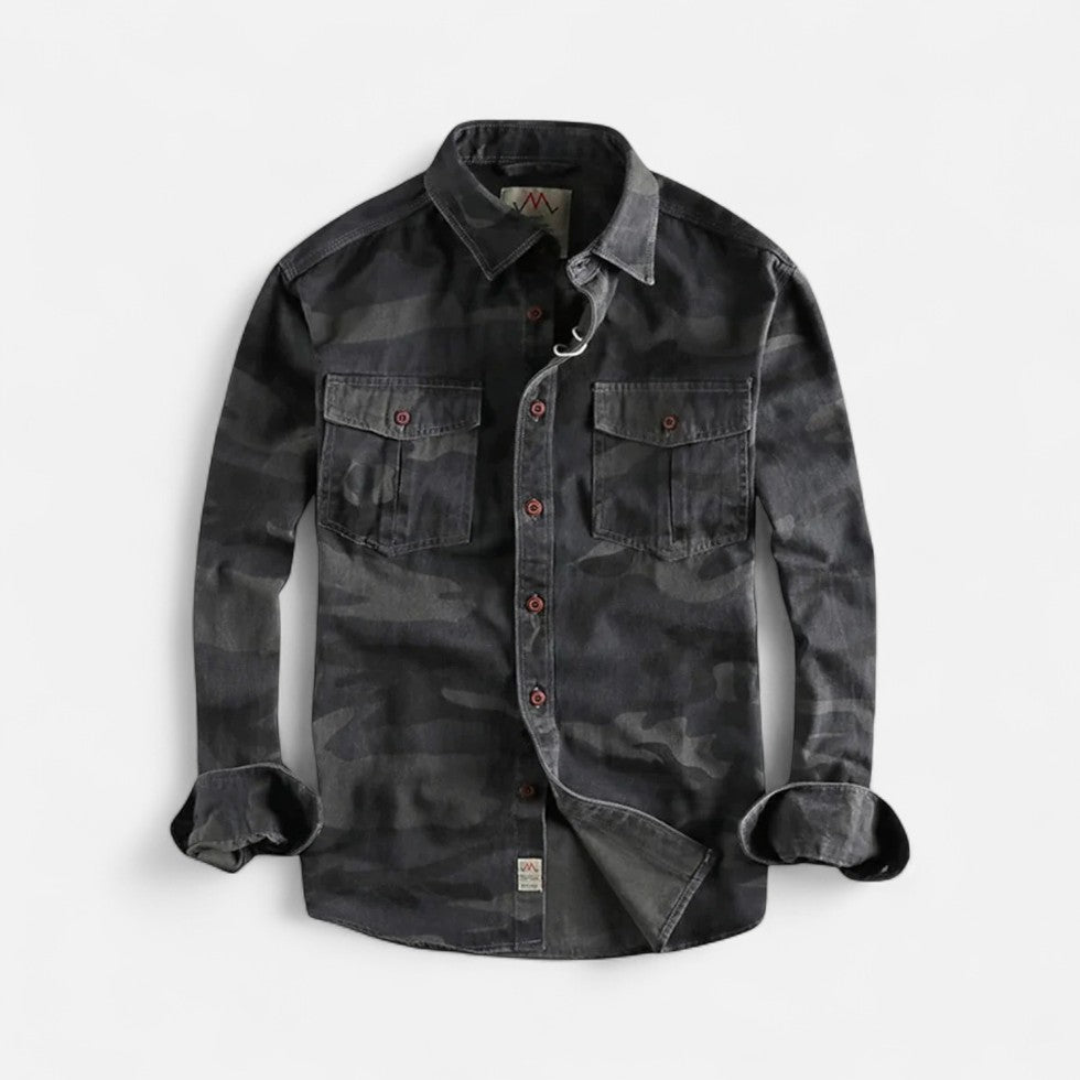 Camouflage pattern shirt jacket with chest pockets for men