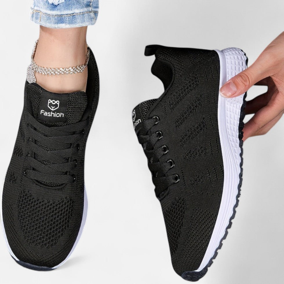 Atmungsaktive Sneaker mit Strickdesign