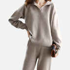 Strickset mit Kragenpullover und Hose