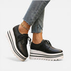 Damen Sneaker mit Plateau Sohle und Schnürung