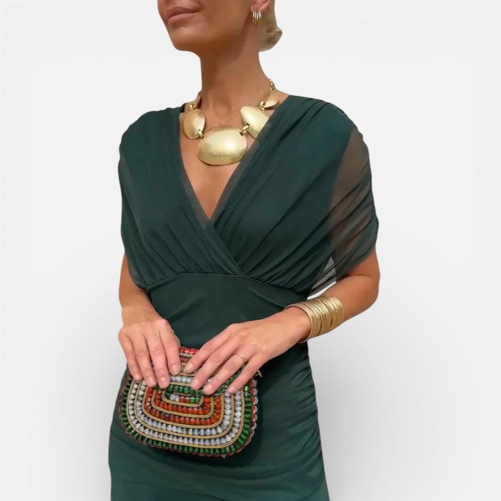 Off-shoulder midikjole med draperinger