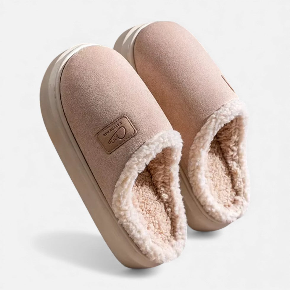 Gefütterte Hausschuhe mit Warmfutter