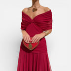 Off-shoulder midikjole med draperinger