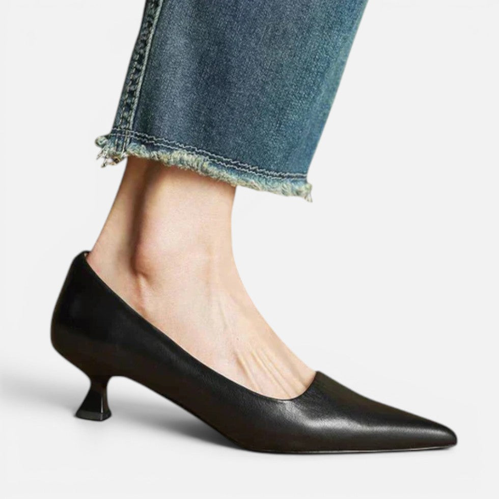 Orthopädische Pumps Spitz Zulaufend Kitten Absatz