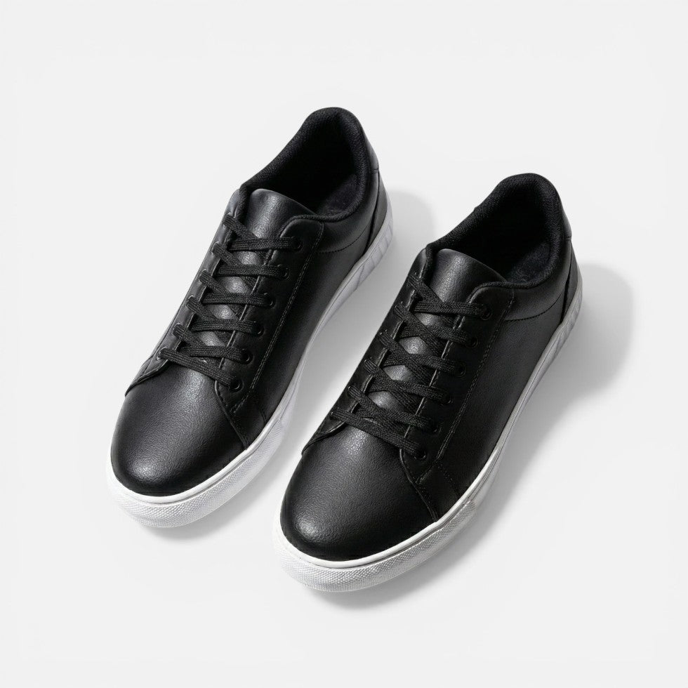 Herresneakers med snørebånd og glat overflade