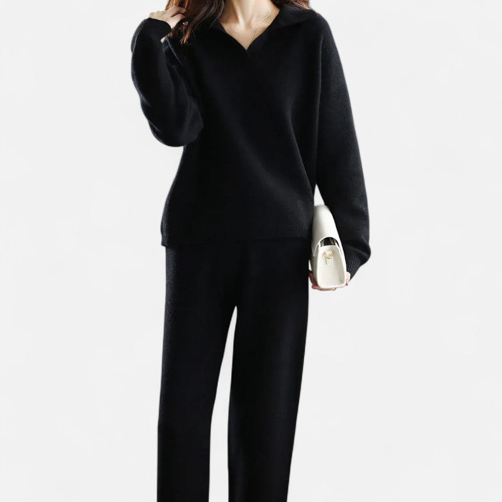 Strickset mit Kragenpullover und Hose