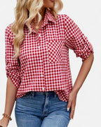 Kariertes Hemd mit Brusttasche und Knopfleiste