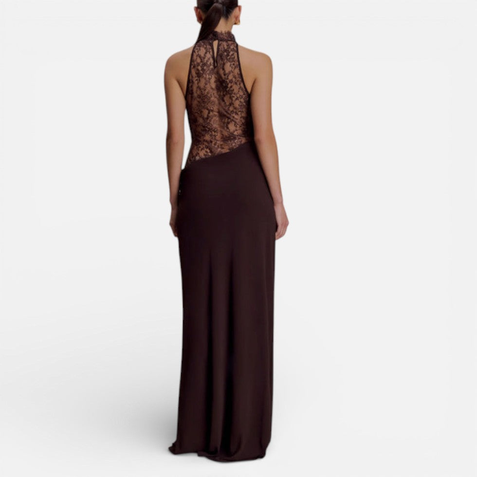 Langes Abendkleid mit Spitzenoberteil und Neckholderkragen