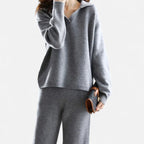 Strickset mit Kragenpullover und Hose