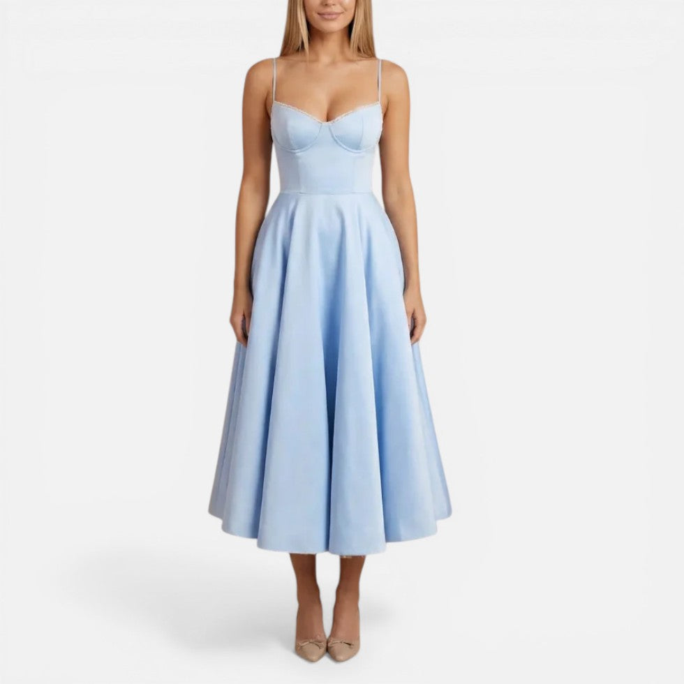 Midikleid mit Trägern und ausgestelltem Rock