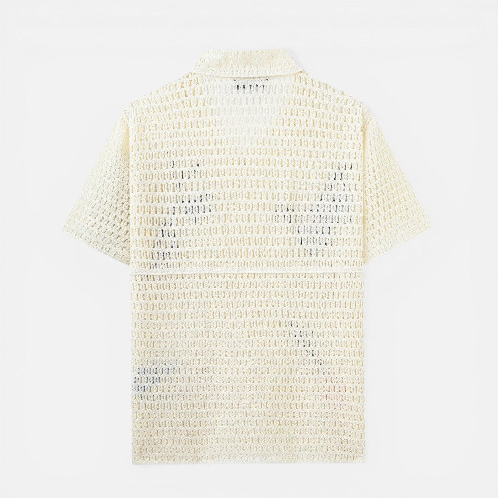 Hæklet T-shirt til mænd med broderi og knaplukning