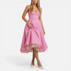 Midikleid mit Trägern und ausgestelltem Rock