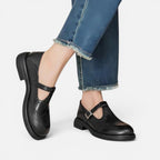 Orthopädische Mary Jane Schuhe mit Riemen und Lochmuster