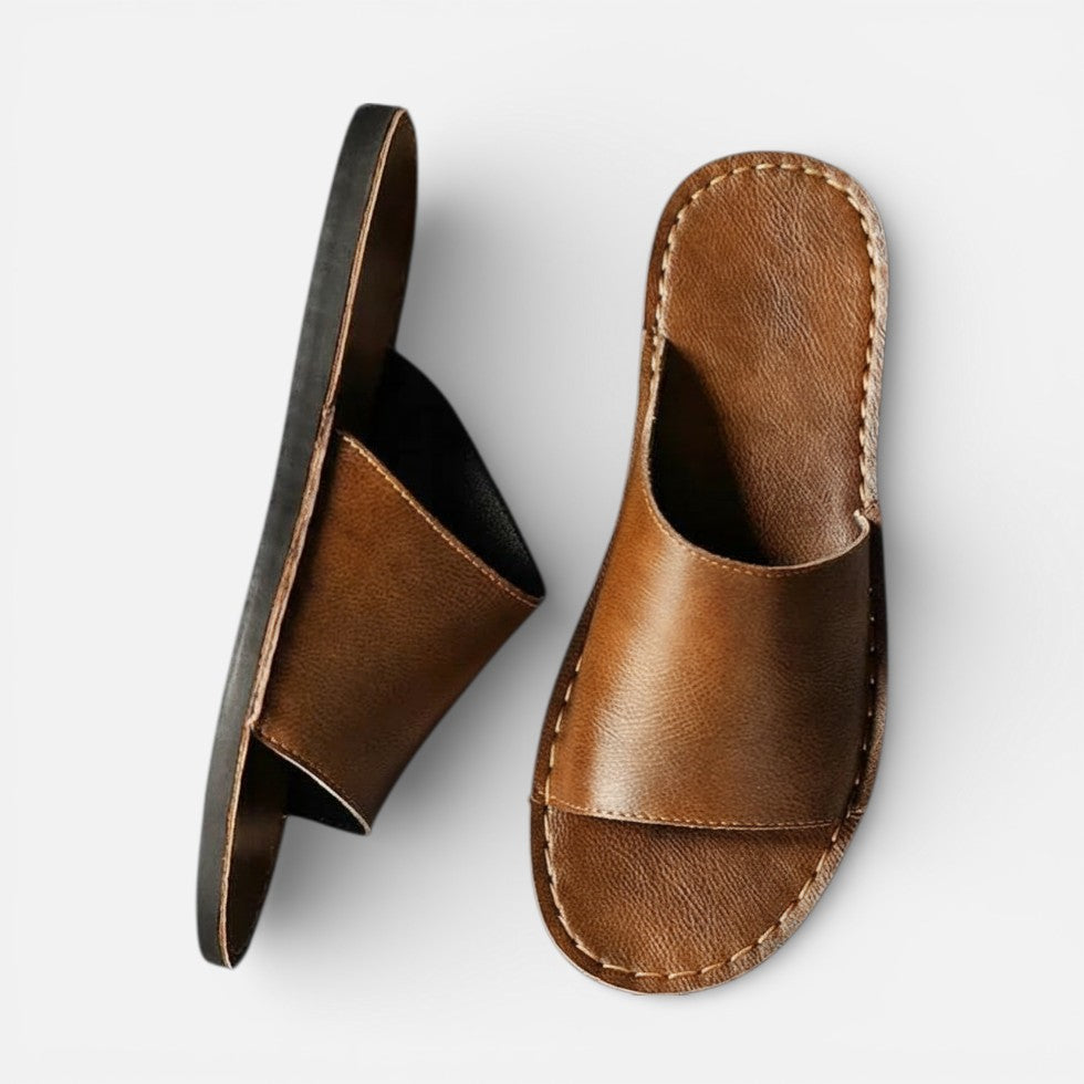 Herren Leather Pantoletten mit breitem Riemen und offener Form