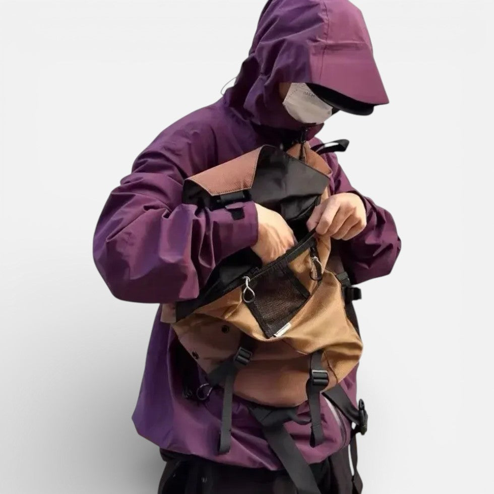 Outdoor Umhängetasche mit Schultergurt und Stauraum