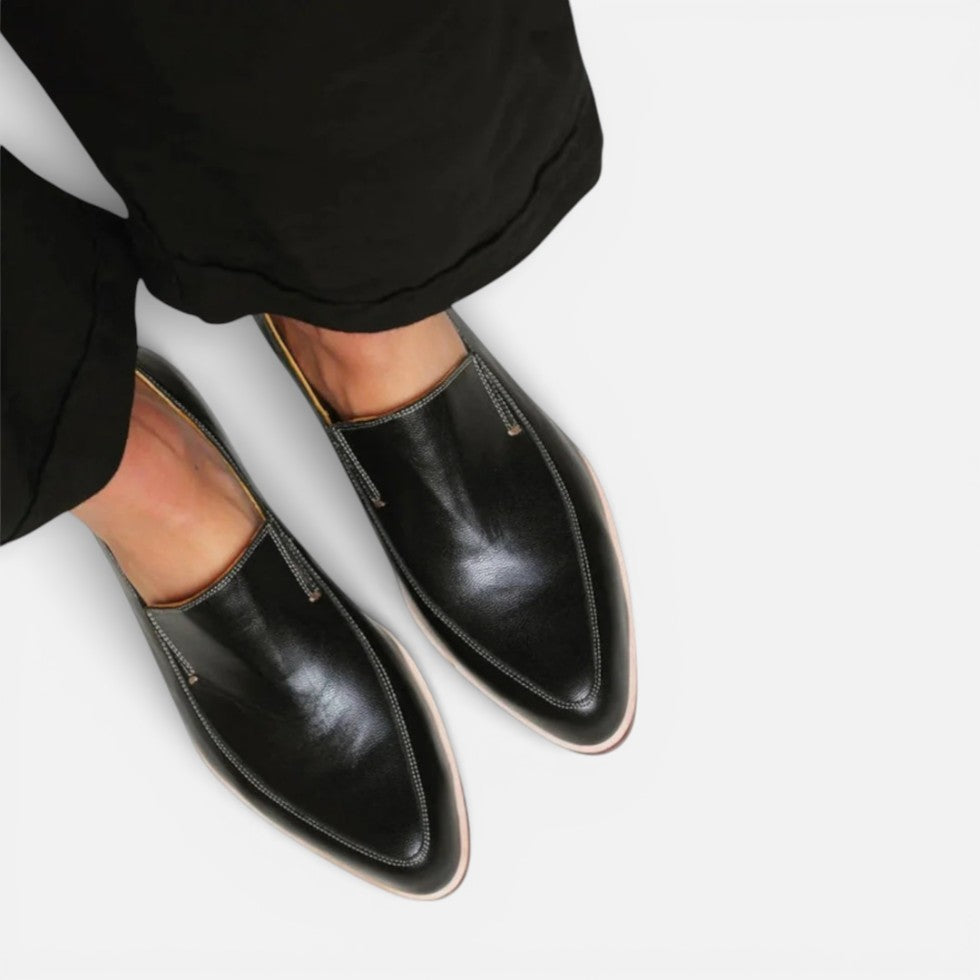 Ortopædiske damesko (loafers) med spids form og enkelt design