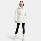 Wattierte Damenjacke mit Bindegürtel
