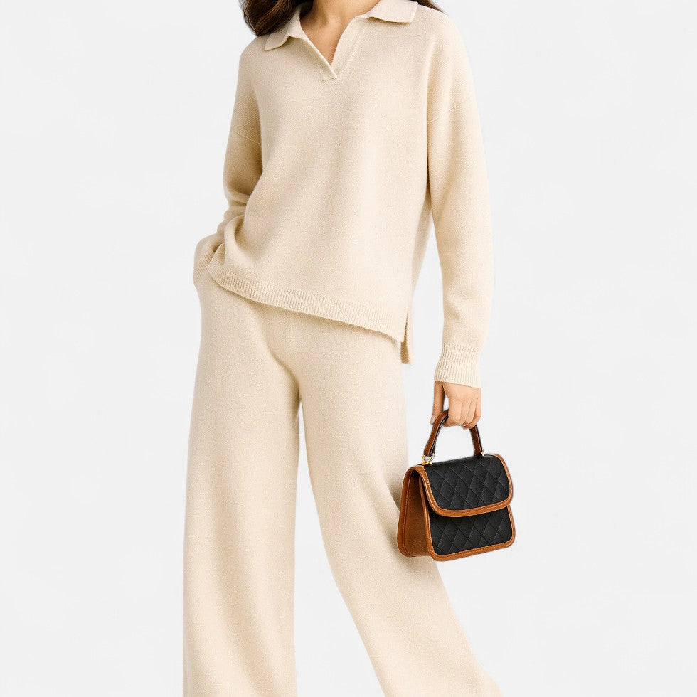 Strickset mit Kragenpullover und Hose