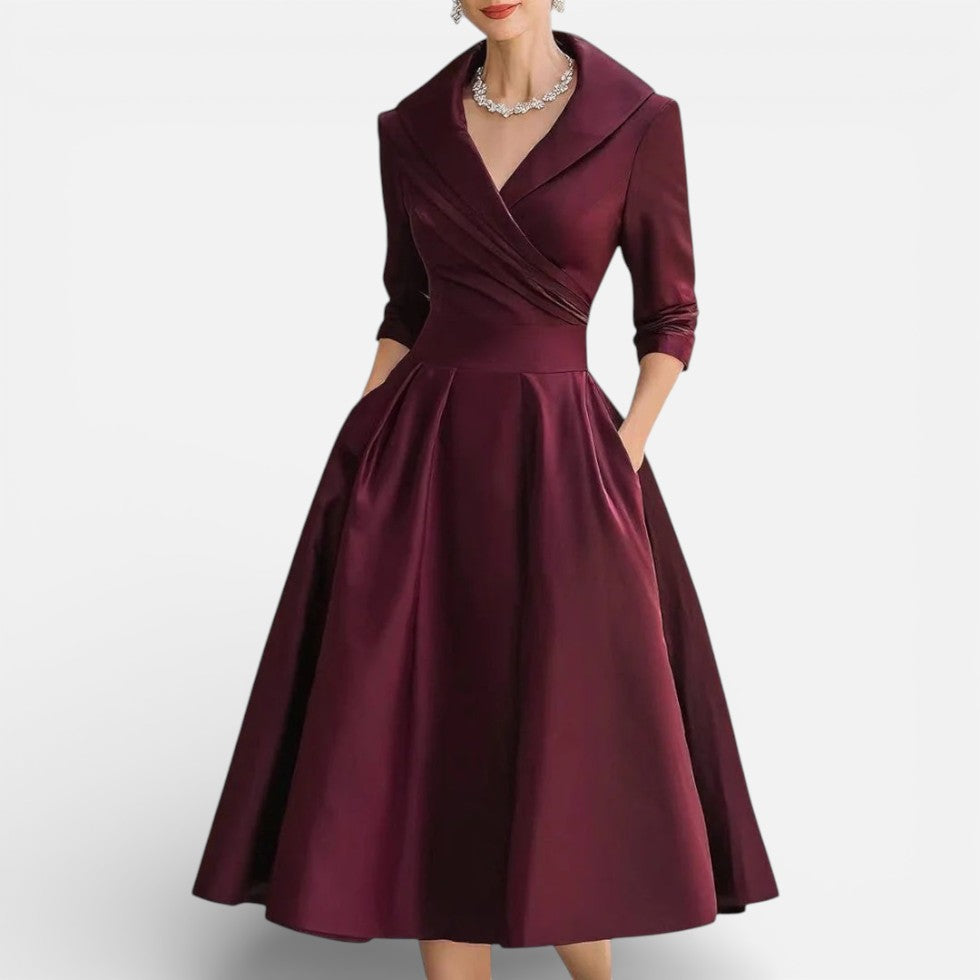Dame-midi-kjole med reverskrave og vidde i skørtet