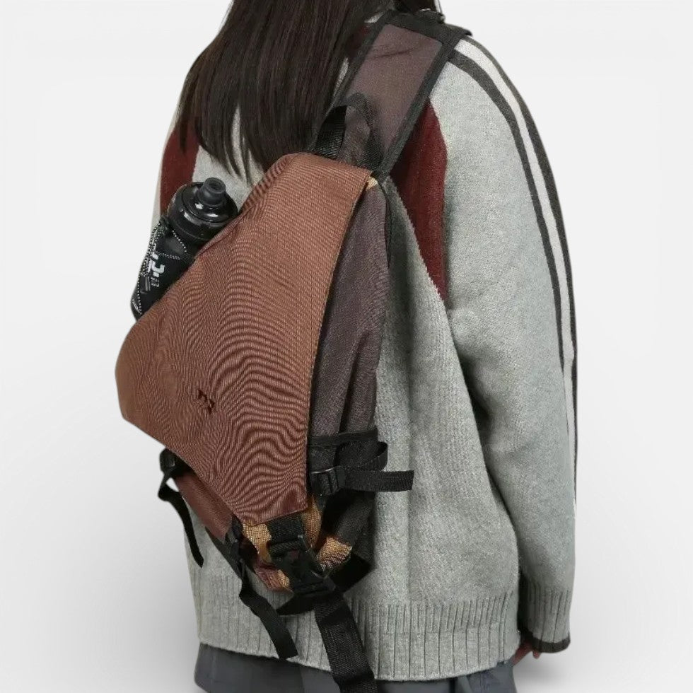 Outdoor Umhängetasche mit Schultergurt und Stauraum