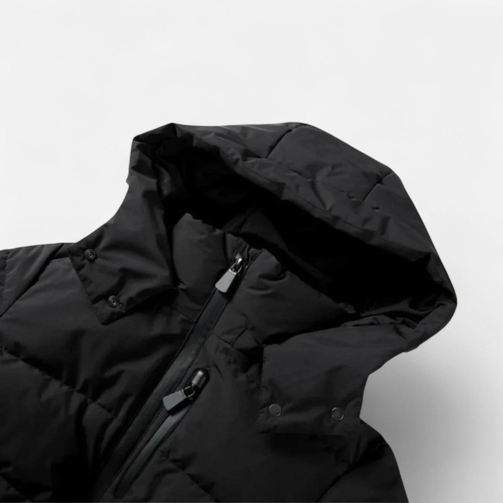 Taillierte Damen Steppjacke mit Kapuze