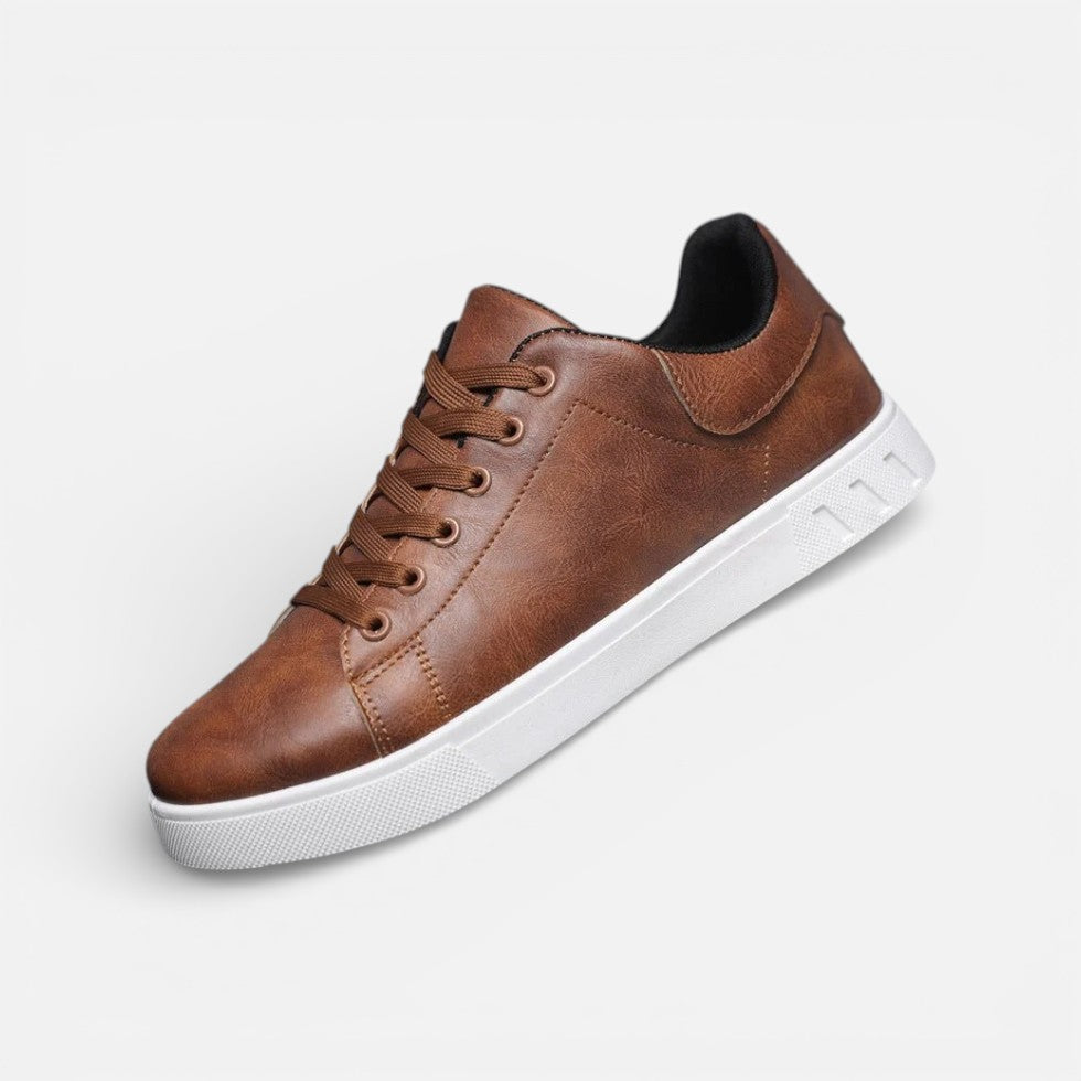 Herren Sneaker in Lederoptik mit Schnürung und flacher Sohle