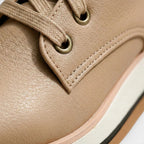 Damen Sneaker mit Plateau Sohle und Schnürung