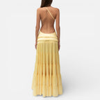 Langes One Shoulder Kleid mit Volants und Stufenrock