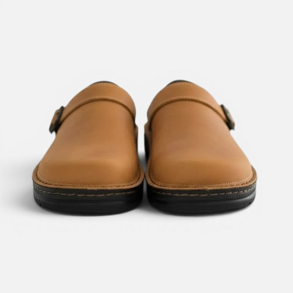 Clogs med spænde og profilsål