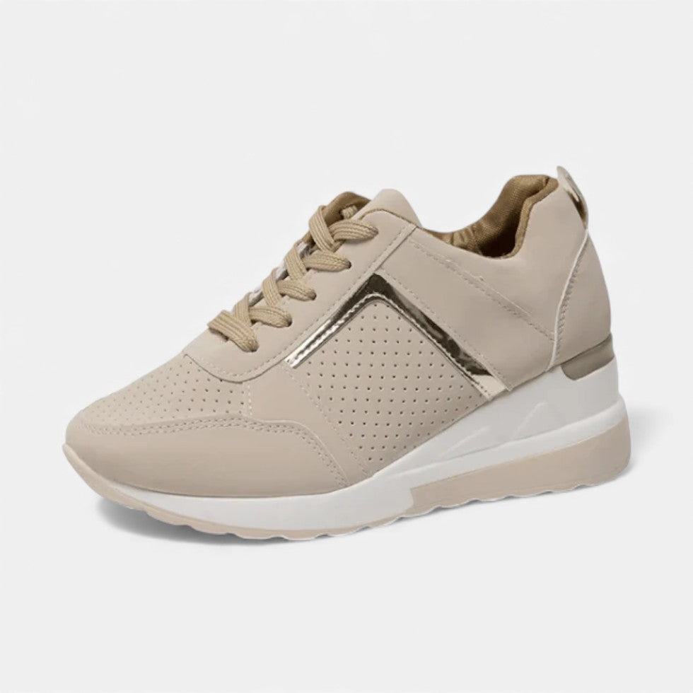 Women's sneakers with wedge sole and perforated pattern
