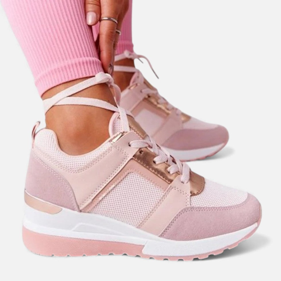 Women's sneakers with wedge sole and perforated pattern